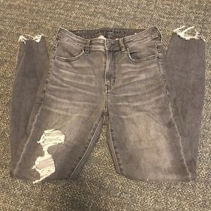 AMERICAN EAGLE SUPER HIGH RISE SKINNY JEANS